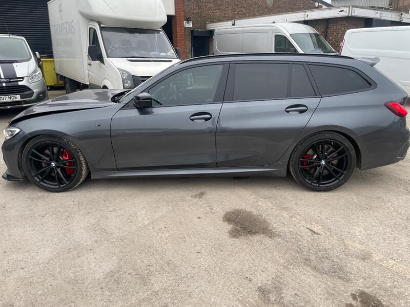 BMW 3 SERIES