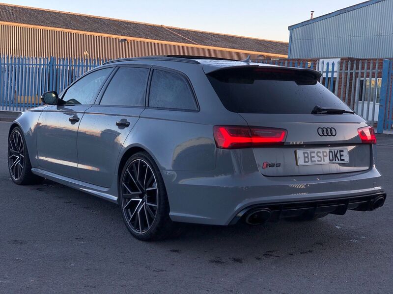 AUDI RS6