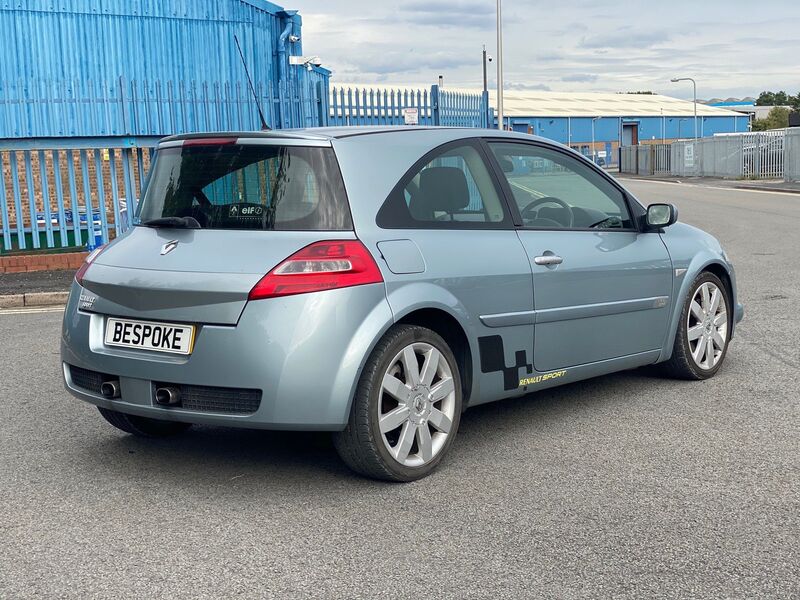 RENAULT MEGANE