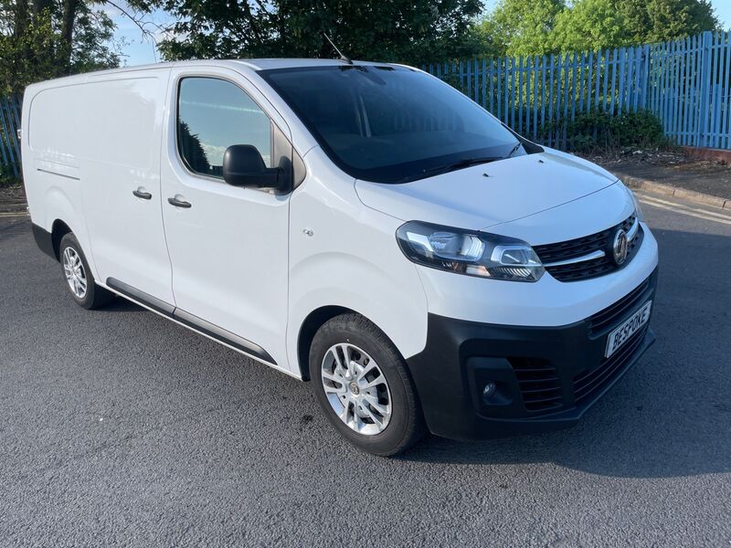 VAUXHALL VIVARO